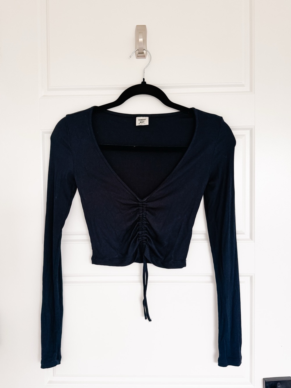 Aritzia Ruched Long-Sleeve Crop Top